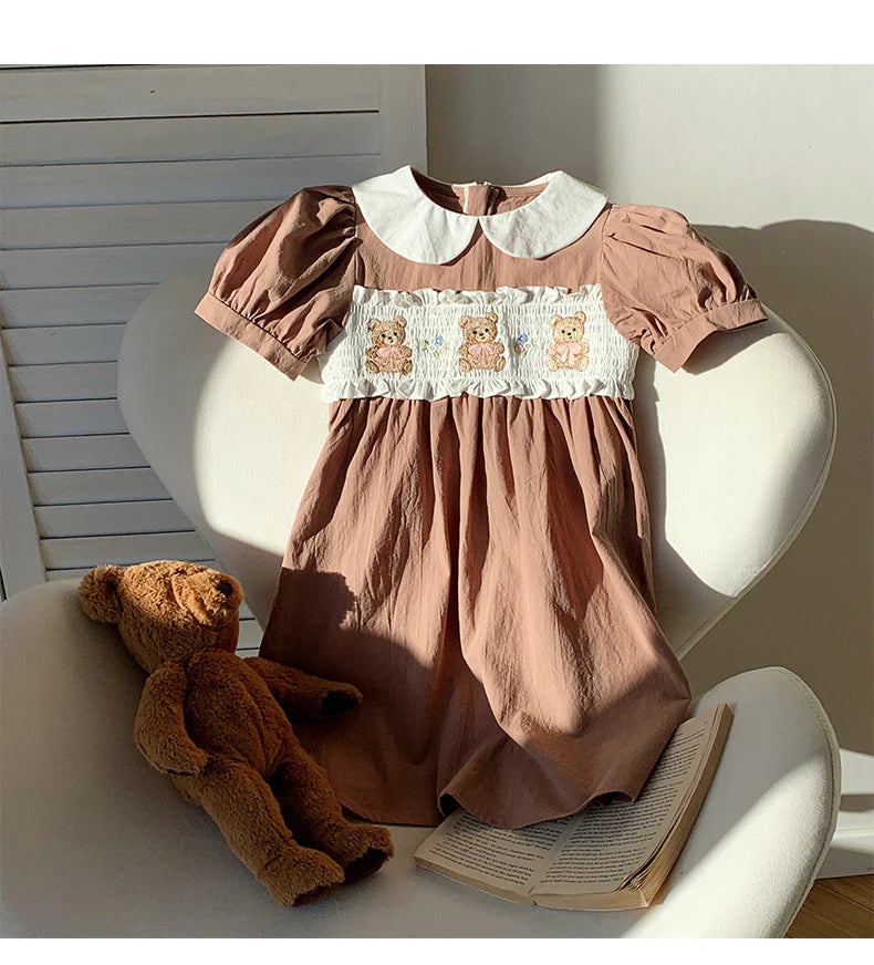 Vestido infantil marrón con ositos de peluche 