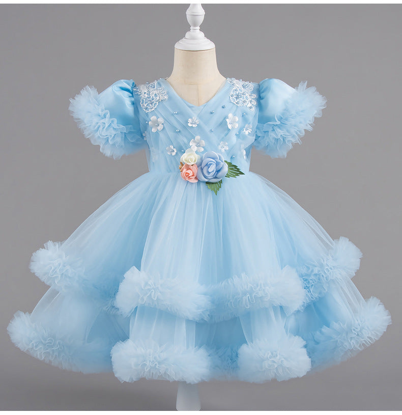Vestido infantil de tul abullonado con flores 
