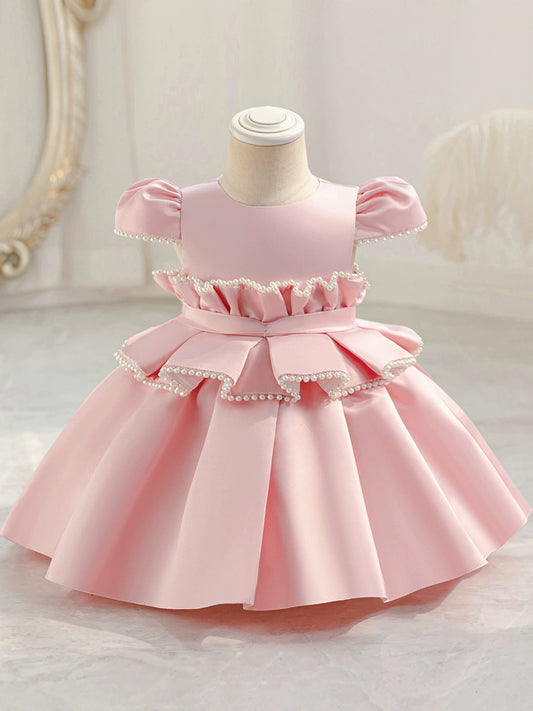 Vestido de fiesta abullonado con perlas 