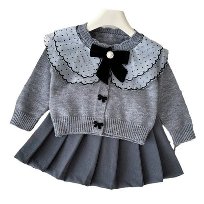 Girls' Knitted Set with Bow