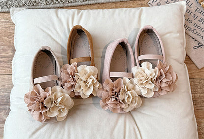 Zapatillas deportivas para niños con flores 