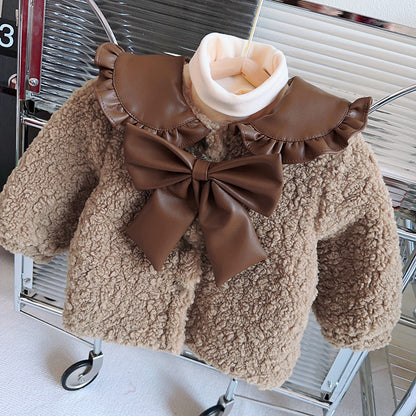 Abrigo de peluche con lazo para niña 