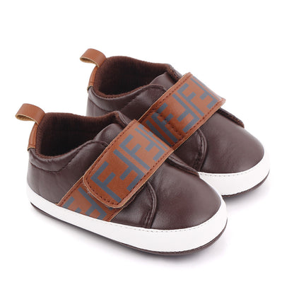 Zapatillas de velcro para niños 