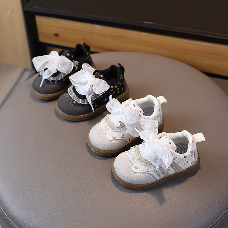 Children's Sneakers with Flowers and Bow
