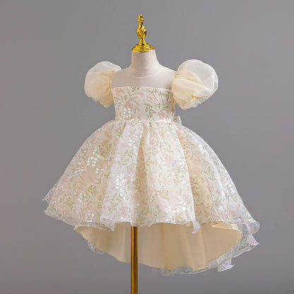 Vestido infantil con flores brillantes 