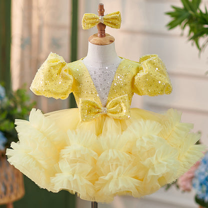 Vestido de fiesta con lazo y brillo 