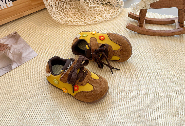 Children's Fashion Sneakers with Little Flowers