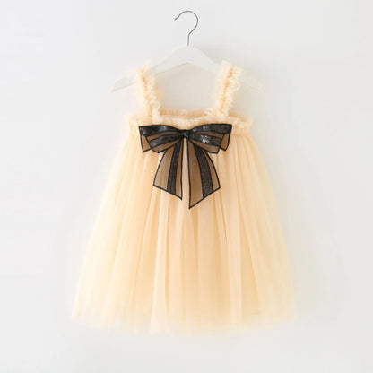 Vestido infantil con lazo de tul 