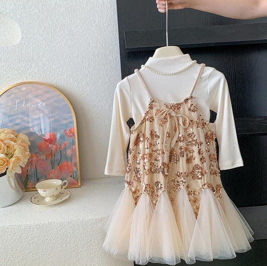 Vestido infantil de lentejuelas y tul 