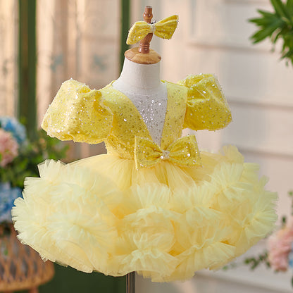 Vestido de fiesta con lazo y brillo 