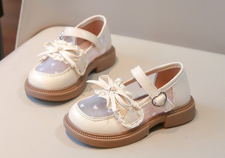 Zapatos de niña con lazo de amor 