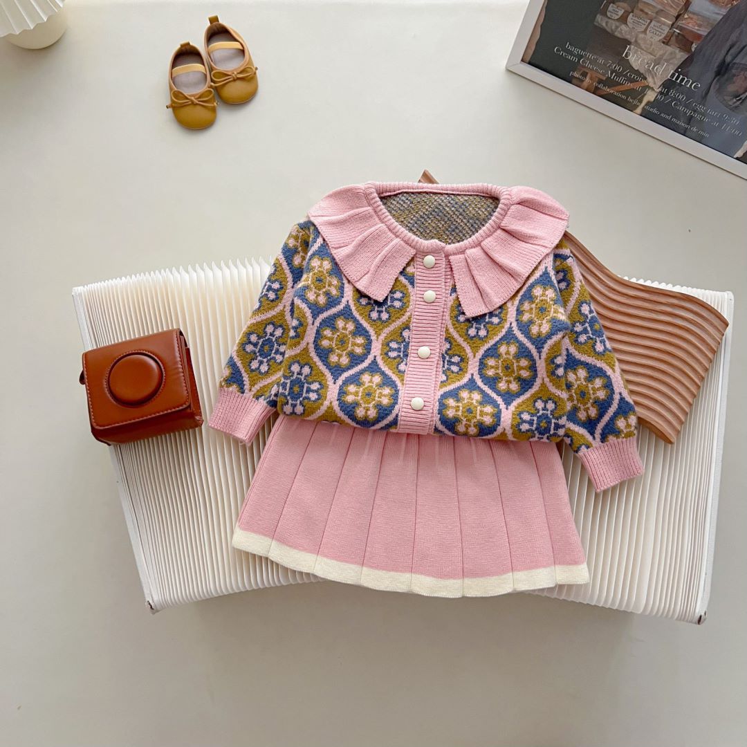 Girls' Knitted Set with Flowers