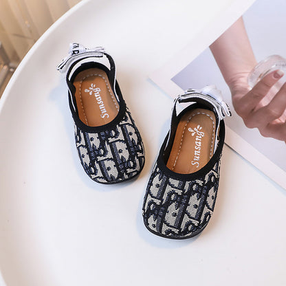 Zapatos de niña con lazo 