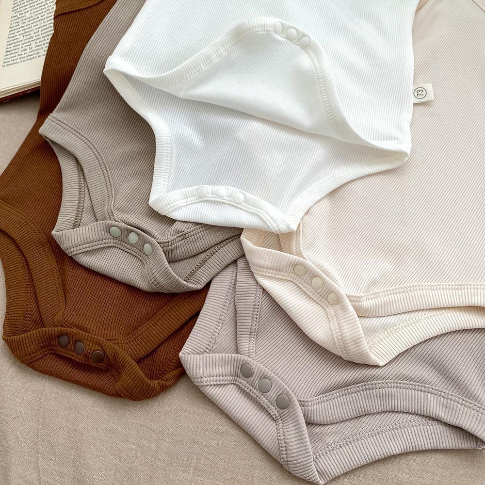 بدلة صيفية مضلعة للأطفال 