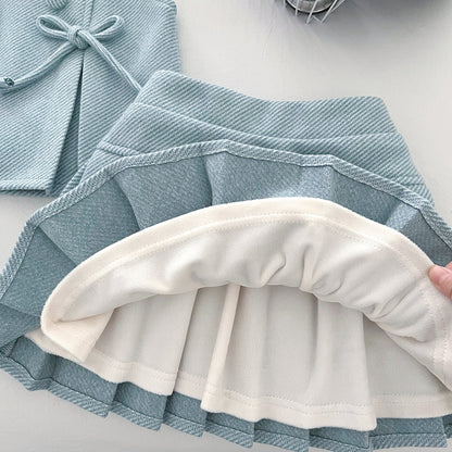 Girls' Set with Lace Collar and Checkered Pattern