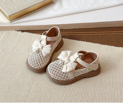 Children's Shoe with Bow and Pearls