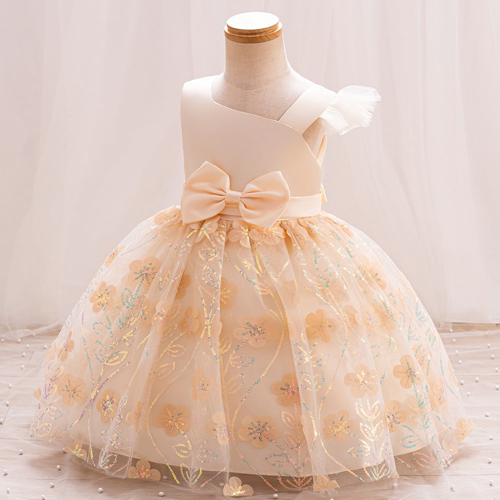 فستان حفلات للأطفال مع زهور وقوس 