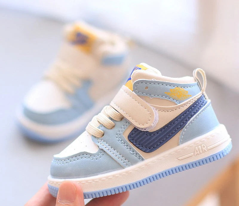Zapatillas deportivas para niños NK Boot con velcro 