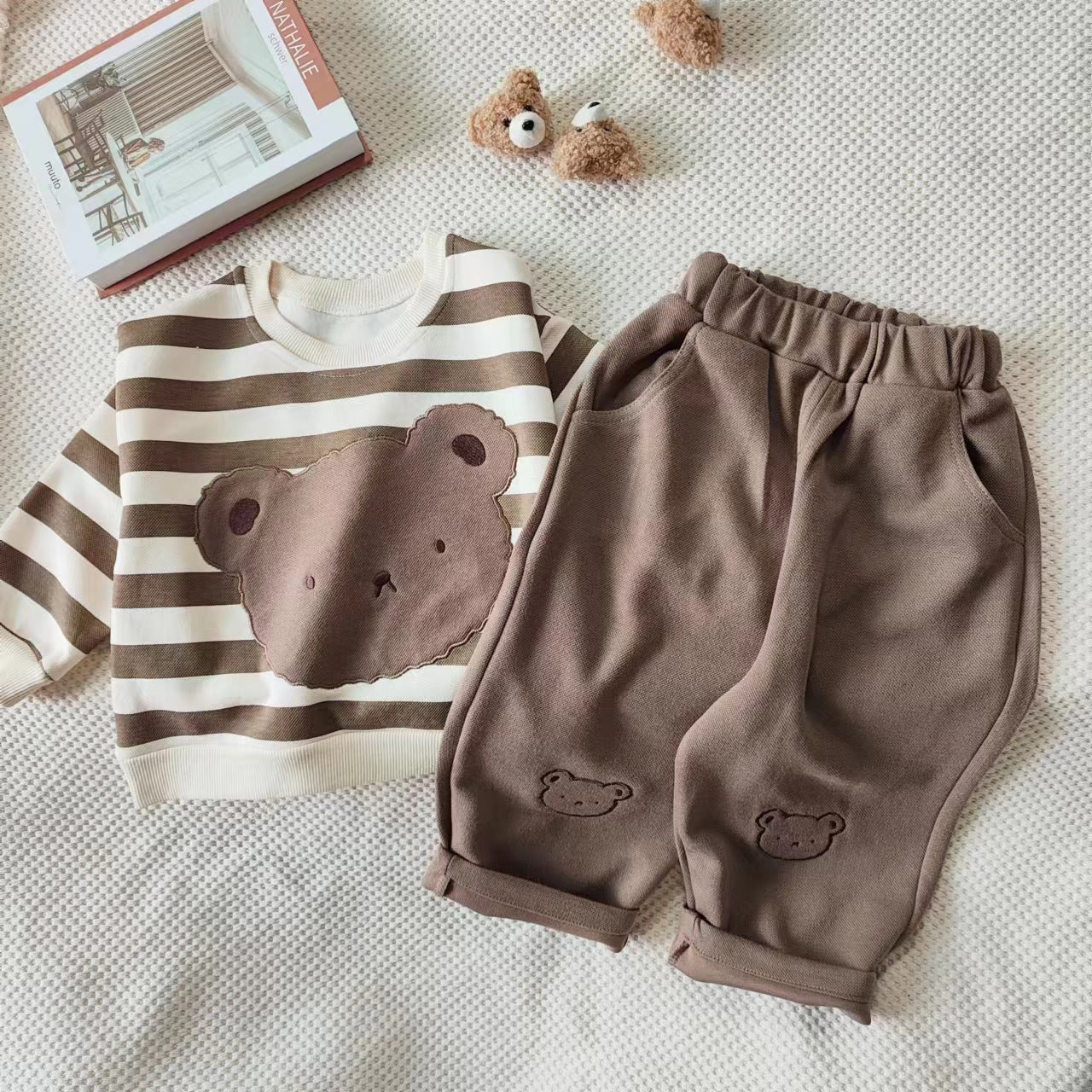Conjunto infantil de invierno con ositos de peluche 