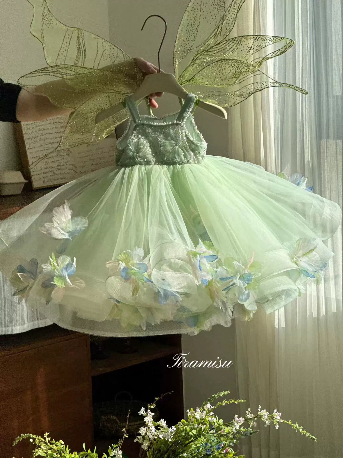 Cute Suspender Fluffy Children dresses