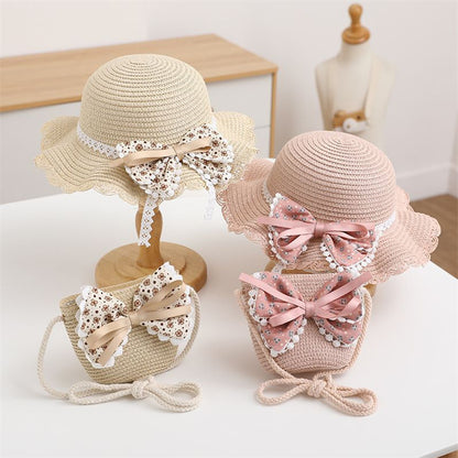 Sombrero infantil con lazo de flores 