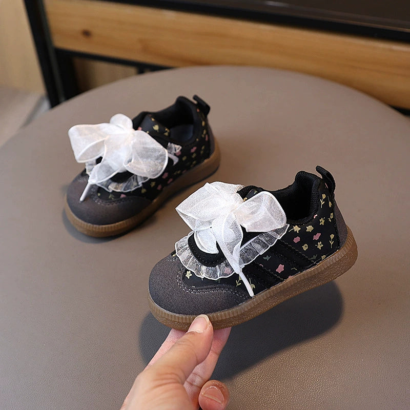Children's Sneakers with Flowers and Bow