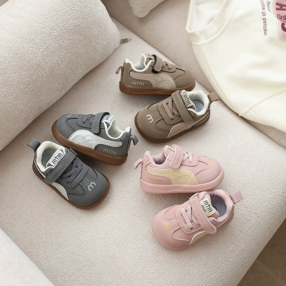 Children's sneakers with Velcro