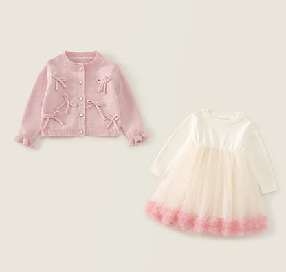 Vestido de tul + cárdigan con lazo 