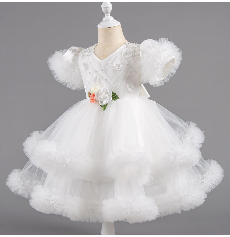 Vestido infantil de tul abullonado con flores 