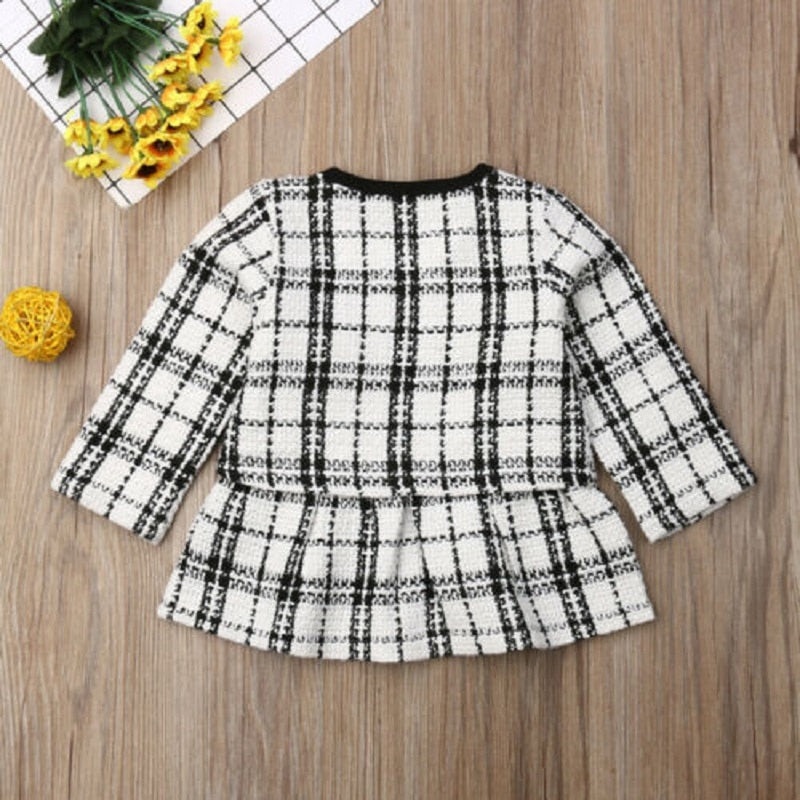 Conjunto infantil de cuadros blancos y negros 