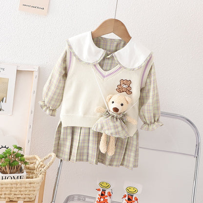 Vestido infantil con chaleco y bolso de osito
