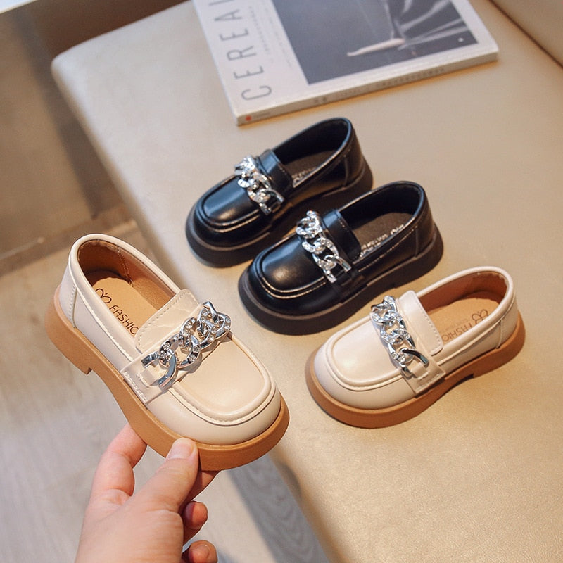 Zapato infantil con cadena Veriz 