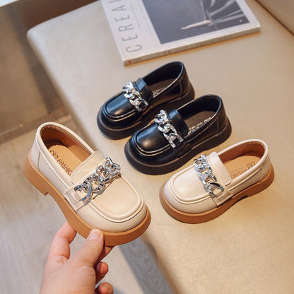 Zapato infantil con cadena Veriz 