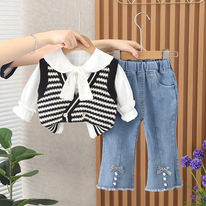 Conjunto de mujer con chaleco de rayas
