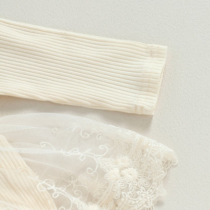 Body de bebé con falda de encaje