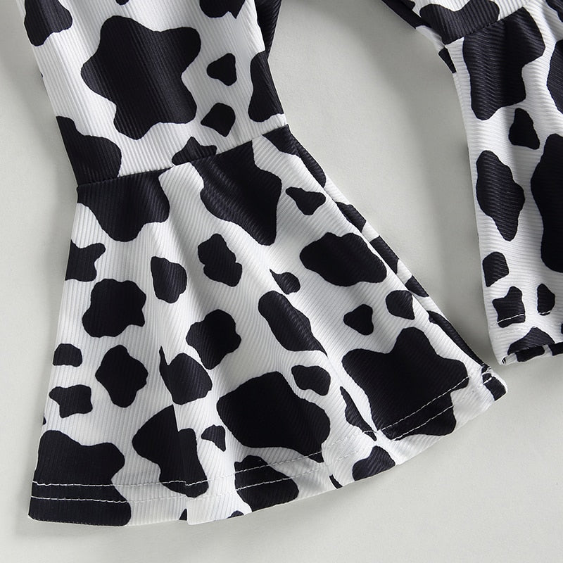 Conjunto de 3 piezas con pantalón acampanado estampado