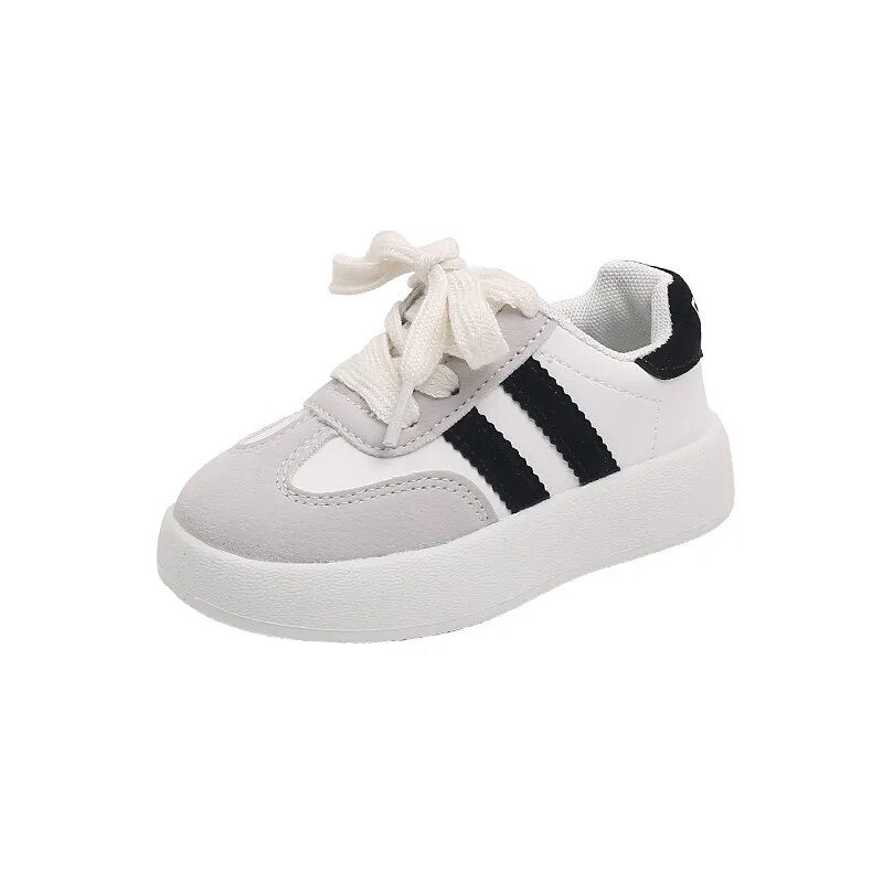 Zapatillas deportivas con cordones AD para niños 