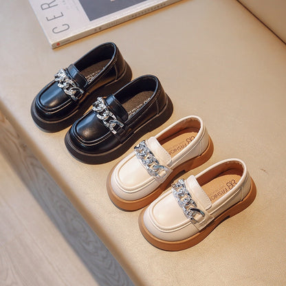 Zapato infantil con cadena Veriz 