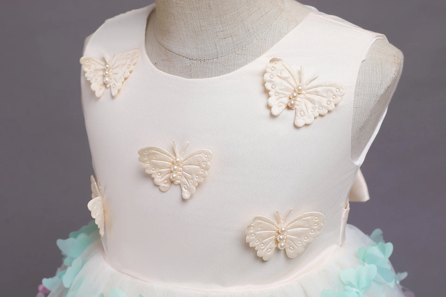 Vestido de fiesta infantil de mariposa 