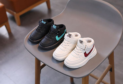 Zapatillas NK Boot Velcro para niños