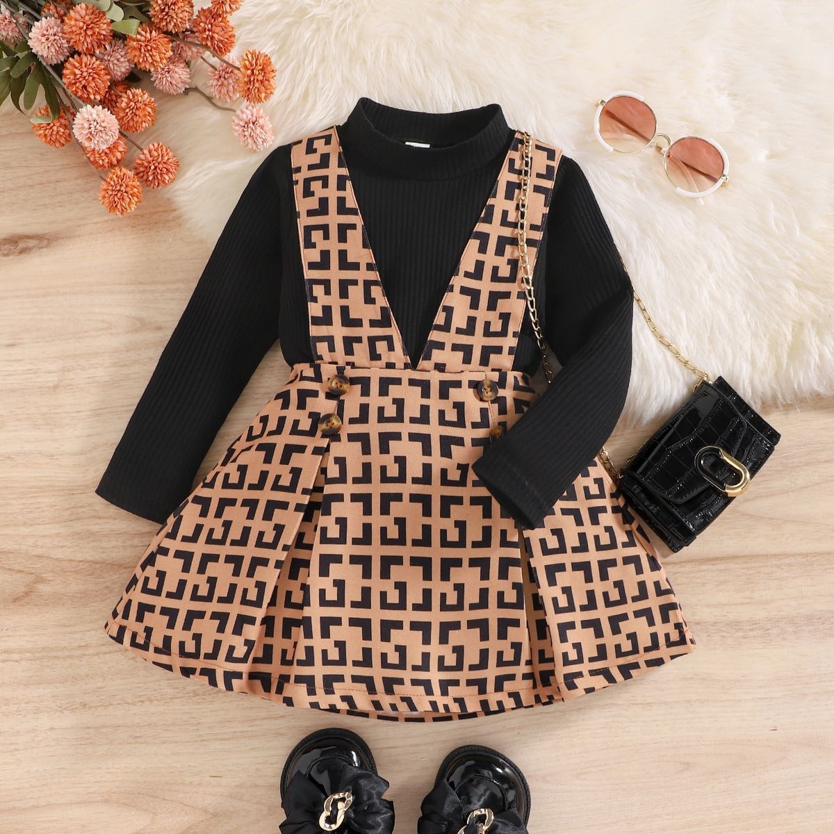 Conjunto infantil con blusa negra 