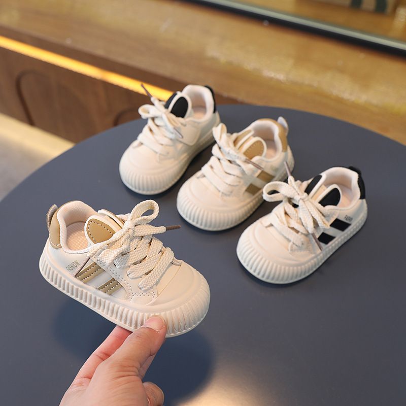 Zapatillas deportivas para niños de AD Fashion 