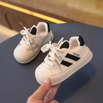 Zapatillas deportivas para niños de AD Fashion 