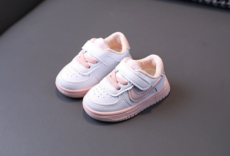 Zapatillas NK rosas para niños 