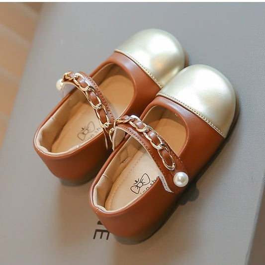 Zapato infantil con metalizado 