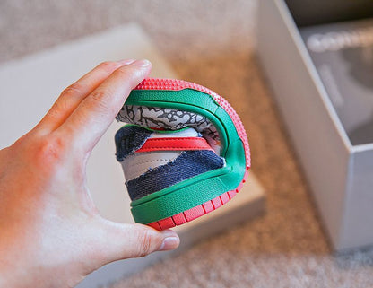 Zapatillas deportivas coloridas para niños NK 