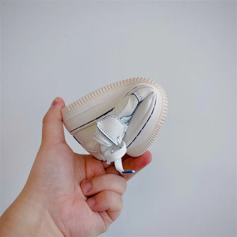 Zapatillas blancas para niños NK 