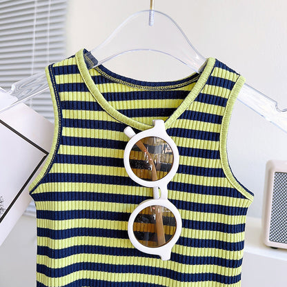 مجموعة الأطفال ذات الخطوط الخضراء