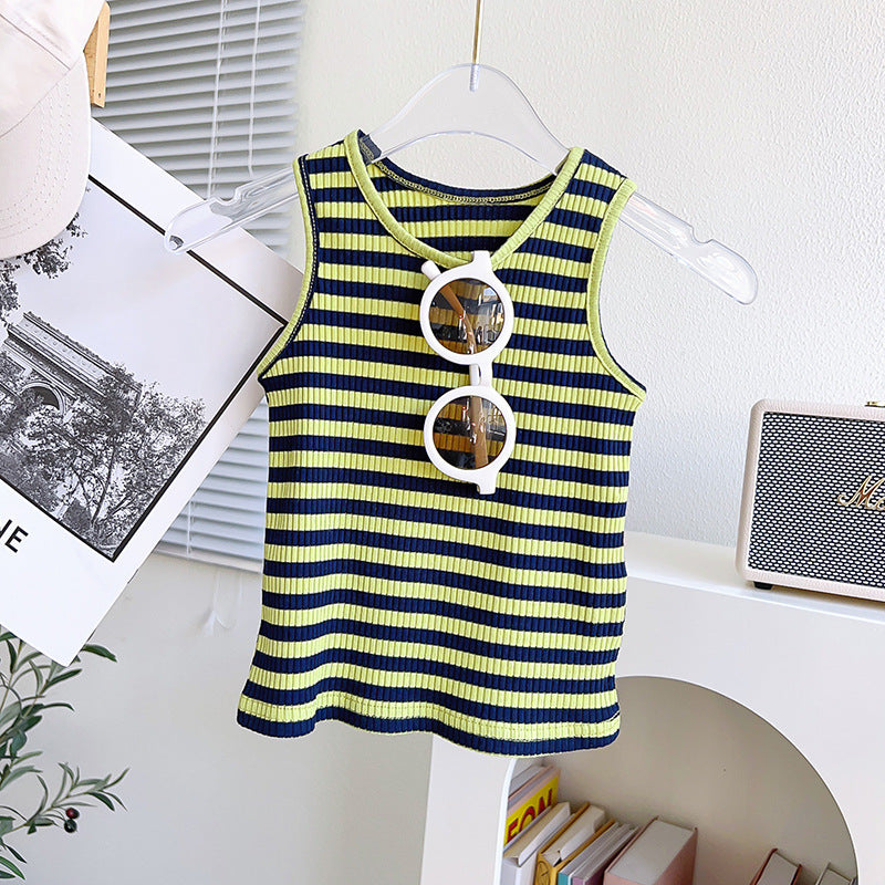 مجموعة الأطفال ذات الخطوط الخضراء