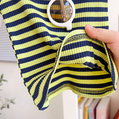 مجموعة الأطفال ذات الخطوط الخضراء